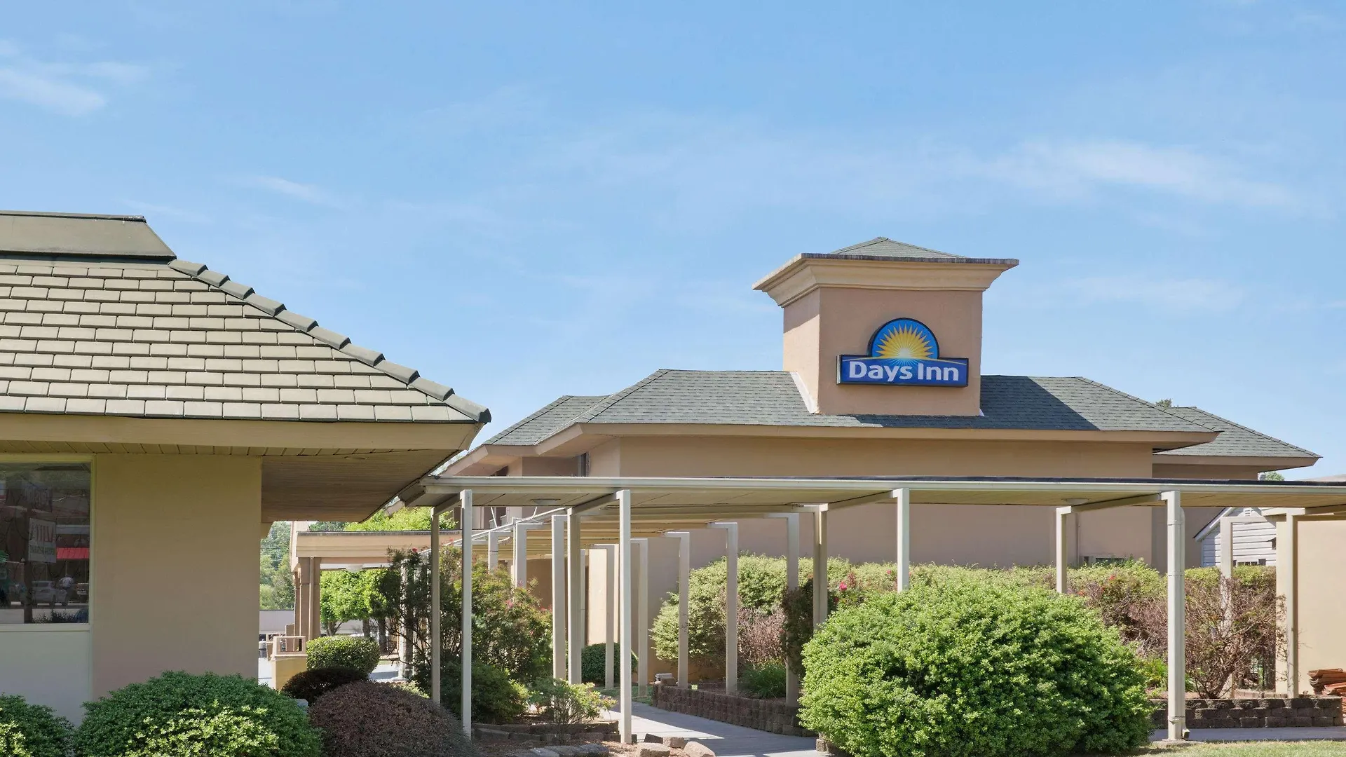 Days Inn by Wyndham Charlotte/Woodlawn Near Carowinds contacts